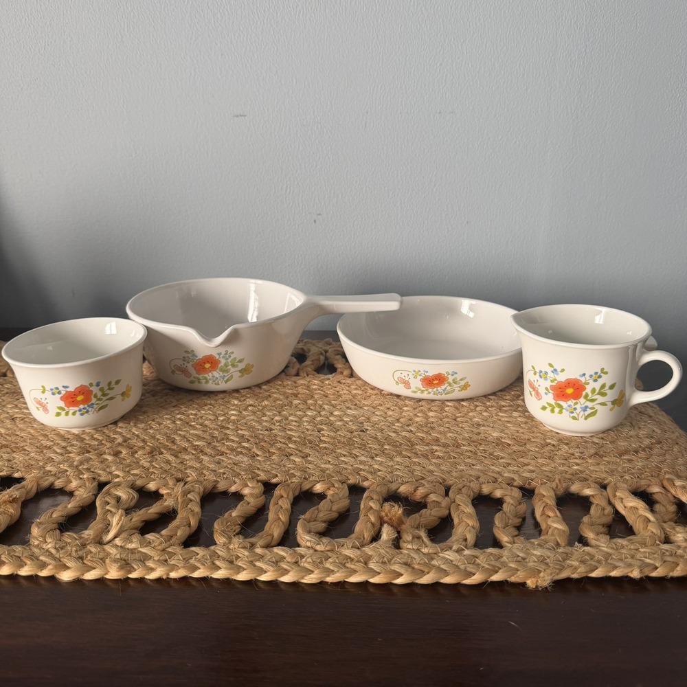 VTG CorningWare Wildflower Menuette Skillet Set And Saucer P-83-B P-89-B 4 Piece